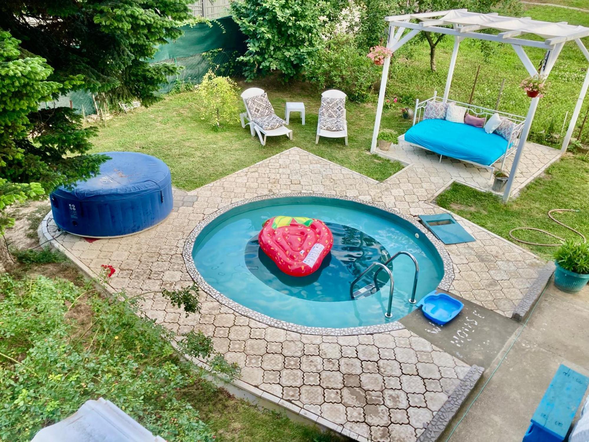 White House With Sauna And Jacuzzi Novi Sad Luaran gambar