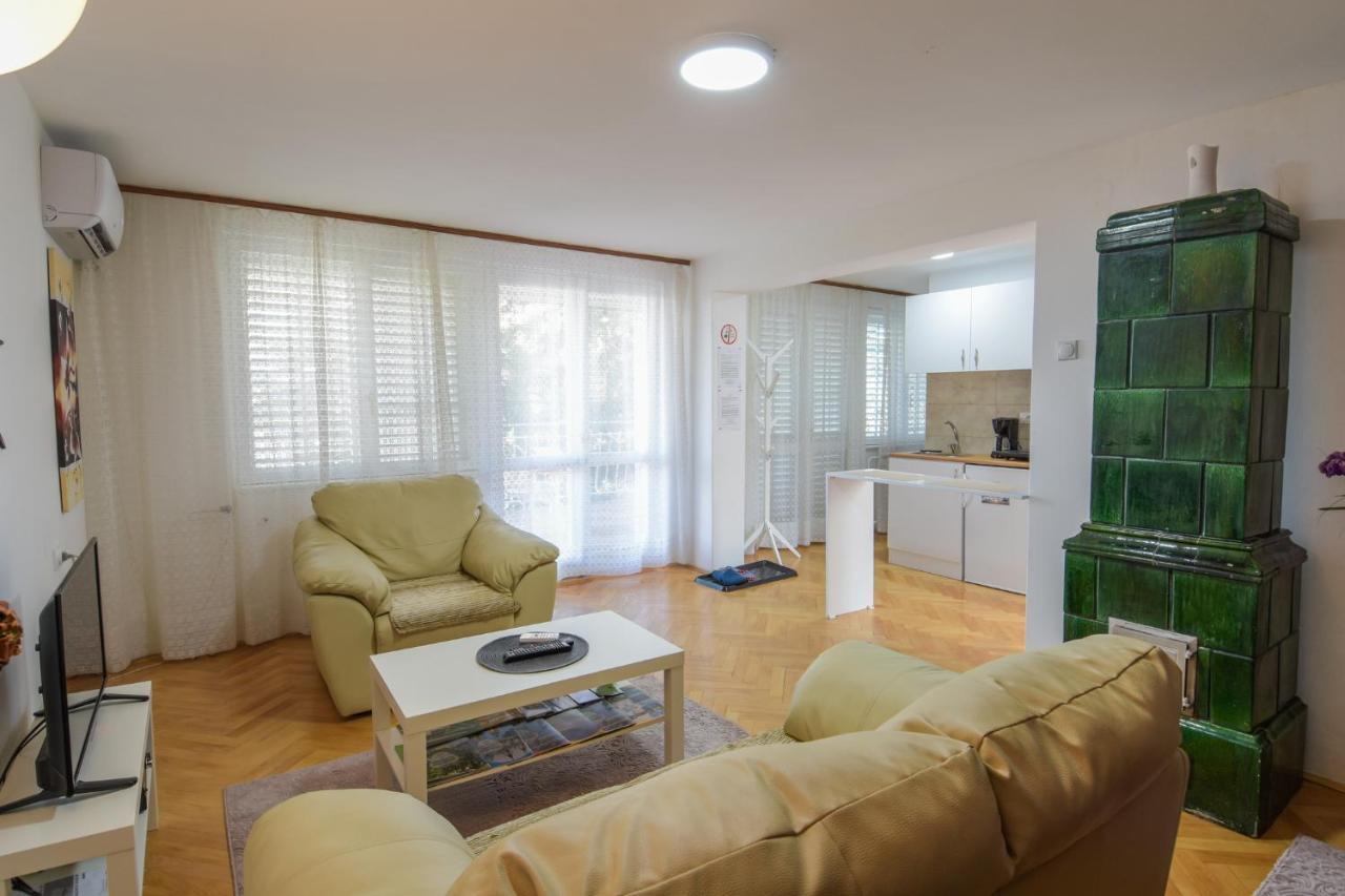 White House With Sauna And Jacuzzi Novi Sad Luaran gambar